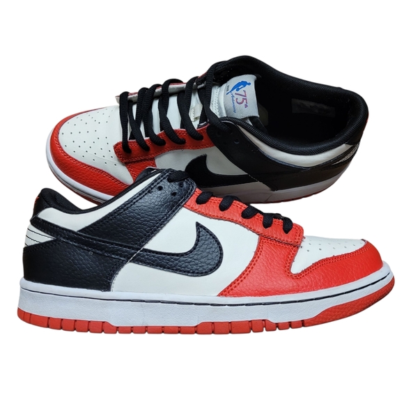 Nike Dunk Low EMB x NBA 75th Anniversary - Bulls 2021 Sz 7 - Picture 1 of 10